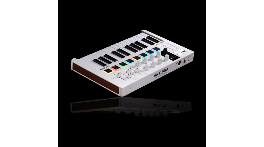 Jaunās Arturia MIDI klaviatūras un skaņas kartes Jaunās Arturia MIDI klaviatūras un skaņas kartes